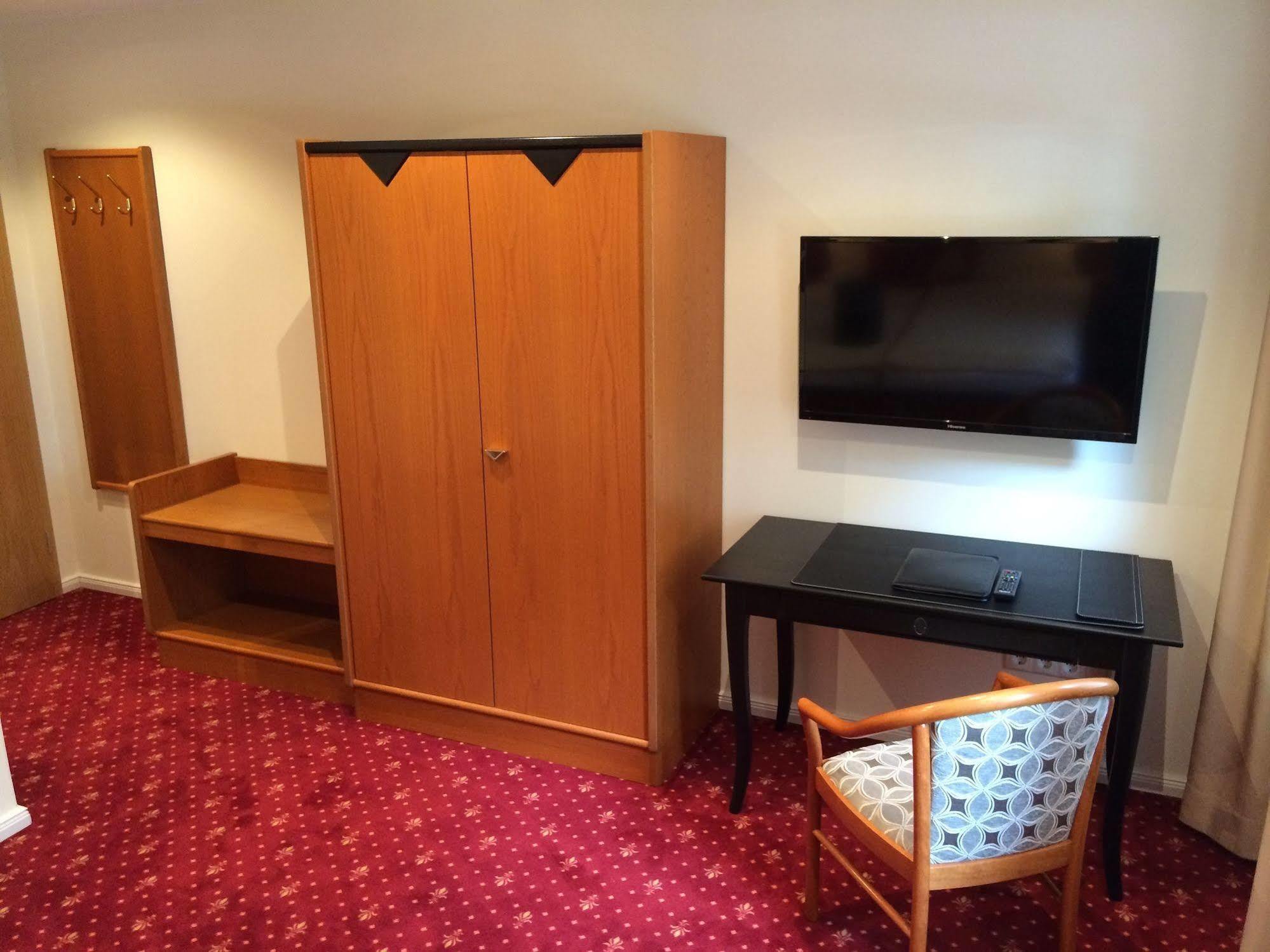 Hotel Witte-Konig ガルレル エクステリア 写真